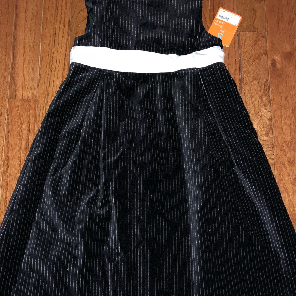 NEW Size 5 carter’s black striped dress NWT